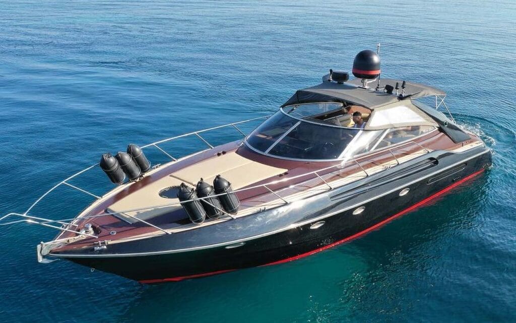 Sunseeker 47 boat. Boats in Paros. Charter a Boat.