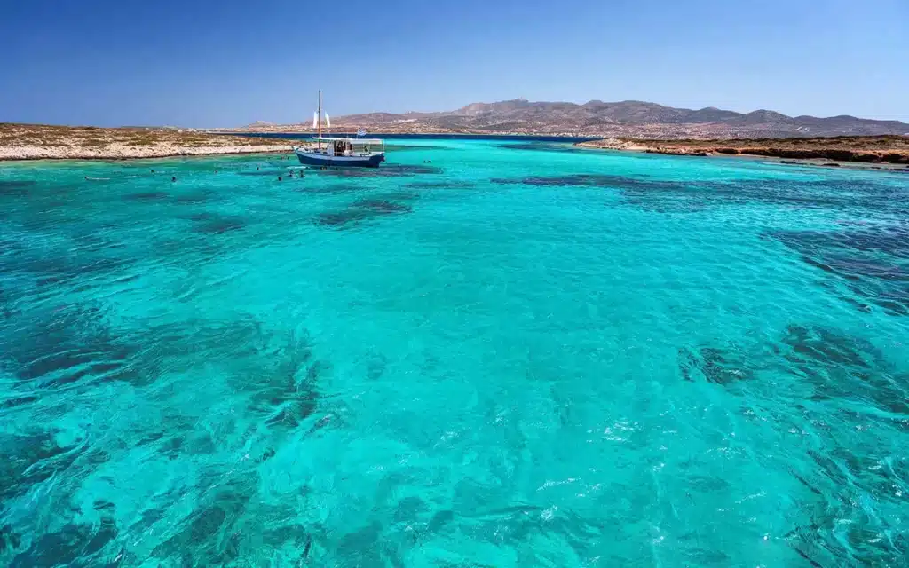 Blue Lagoon at Panteronisia between Paros and Antiparos